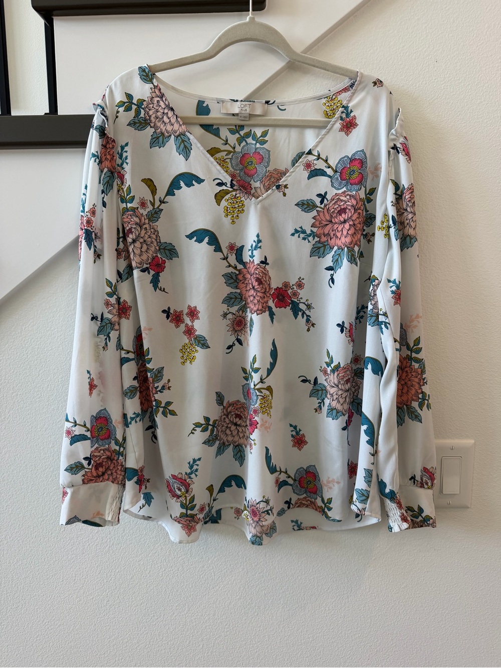 LOFT Plus White Floral Top with Pink & Teal Bloom Print